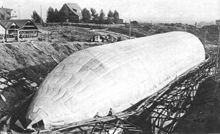 Illustration for article titled The Coolest Airship Pictures You've Ever Seen